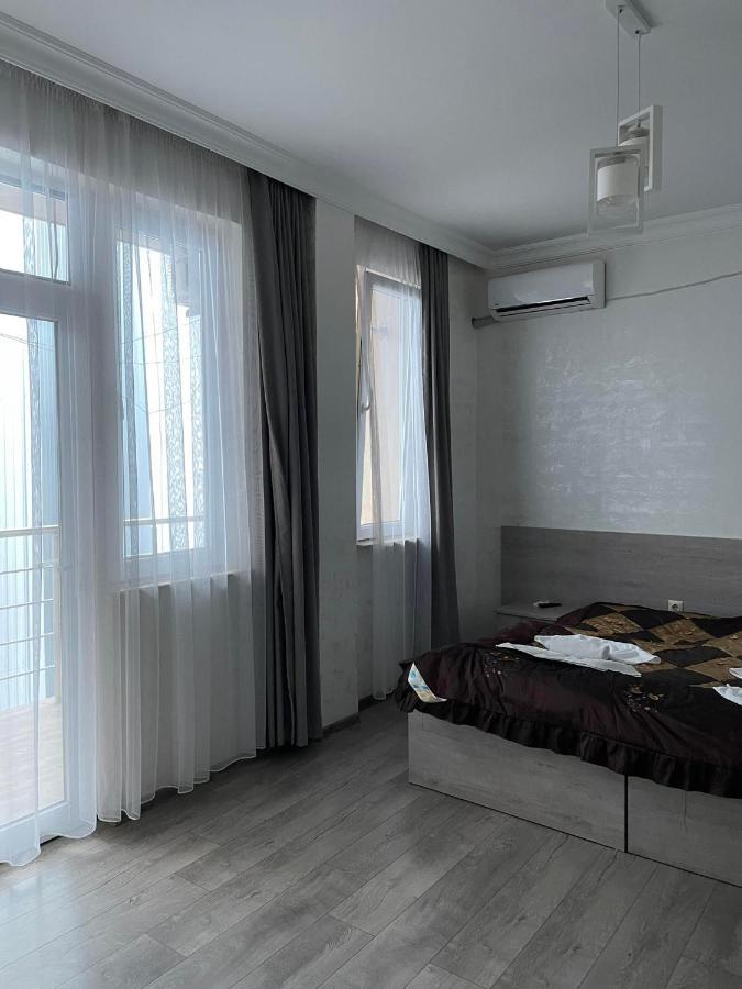 Nana'S Hotel Tchaikovsky Street 34 Batumi Eksteriør billede