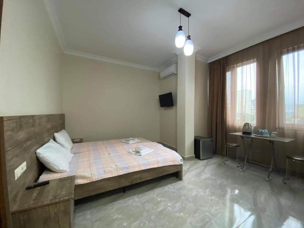 Nana'S Hotel Tchaikovsky Street 34 Batumi Eksteriør billede